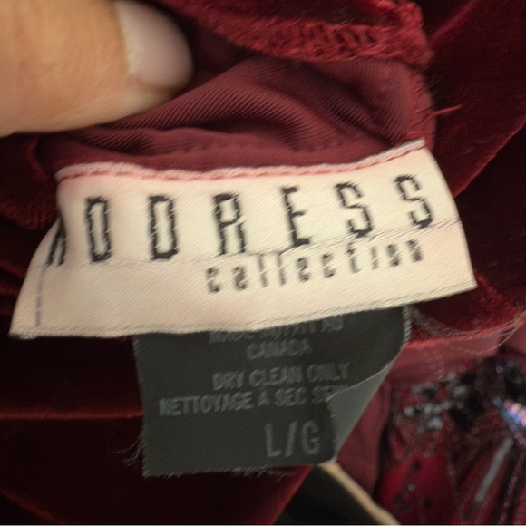 VTG Burgundy Velvet Sleeveless Maxi Dress – The Dress Collection – Size L - Picture 8 of 9